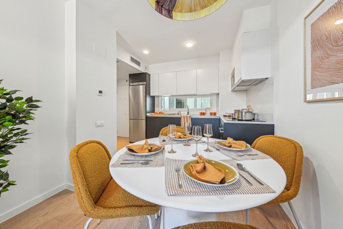 Dormitorio en piso de alquiler | Casa Dumont | Getafe