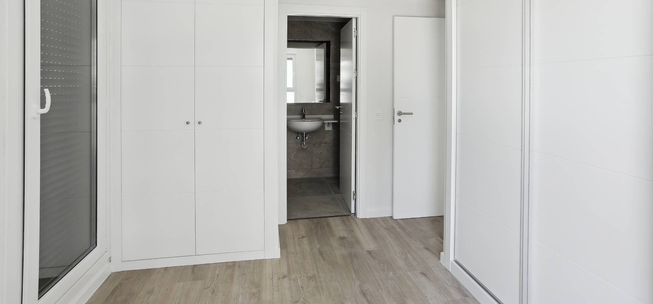 Baño vivienda Bialto | Luzzes