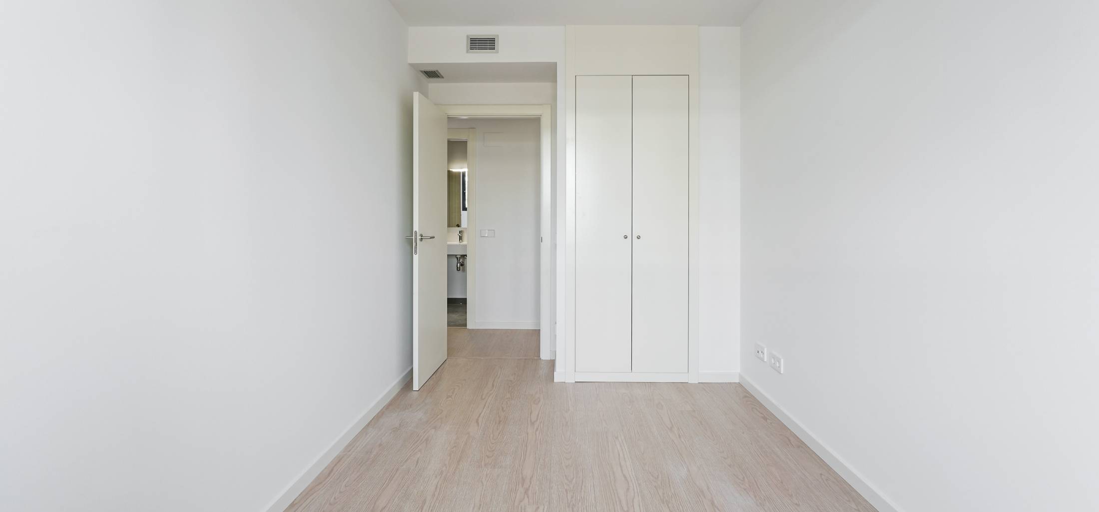Cama matrimonial | Bialto | Obra Nueva | Badalona