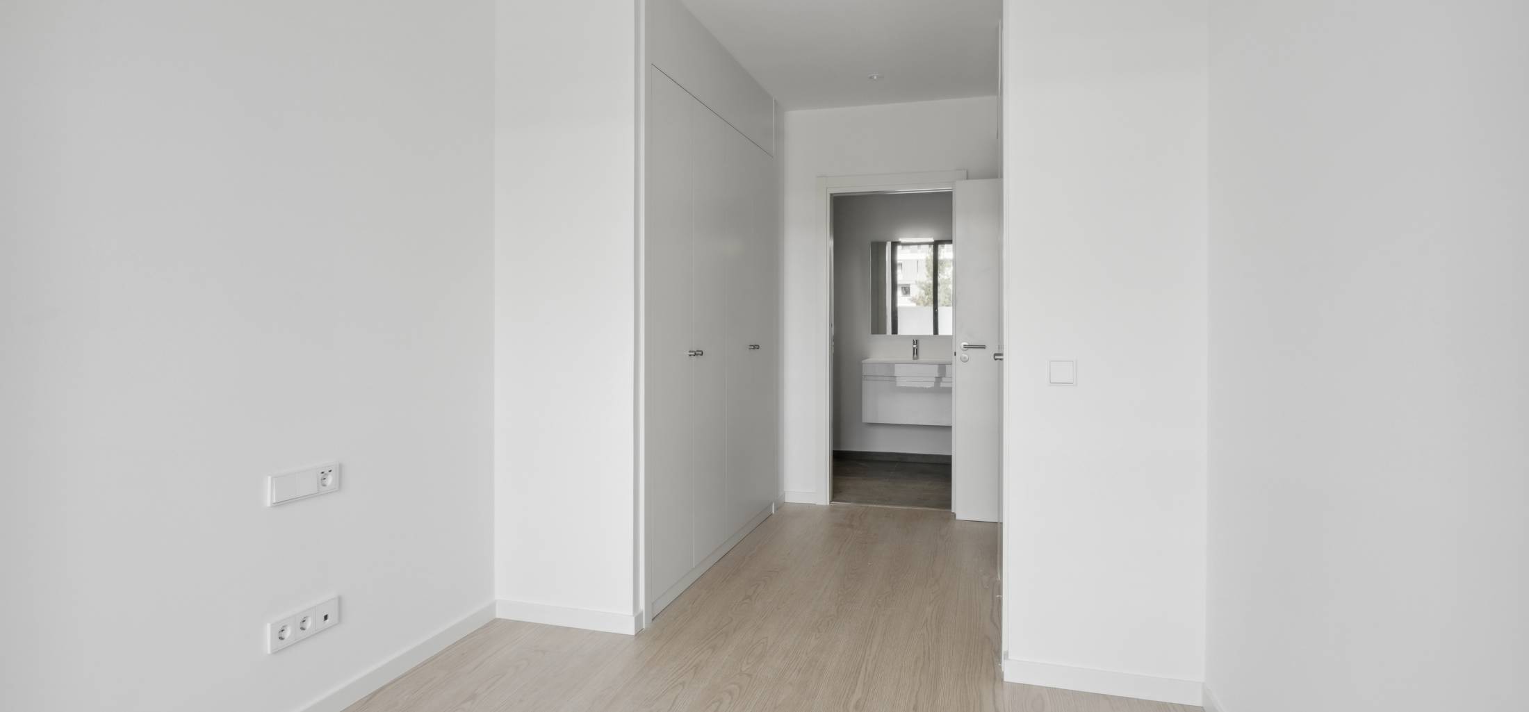 pages/flats/marobert-badalona.image_seo.floor_2_portal_D_door_3_7