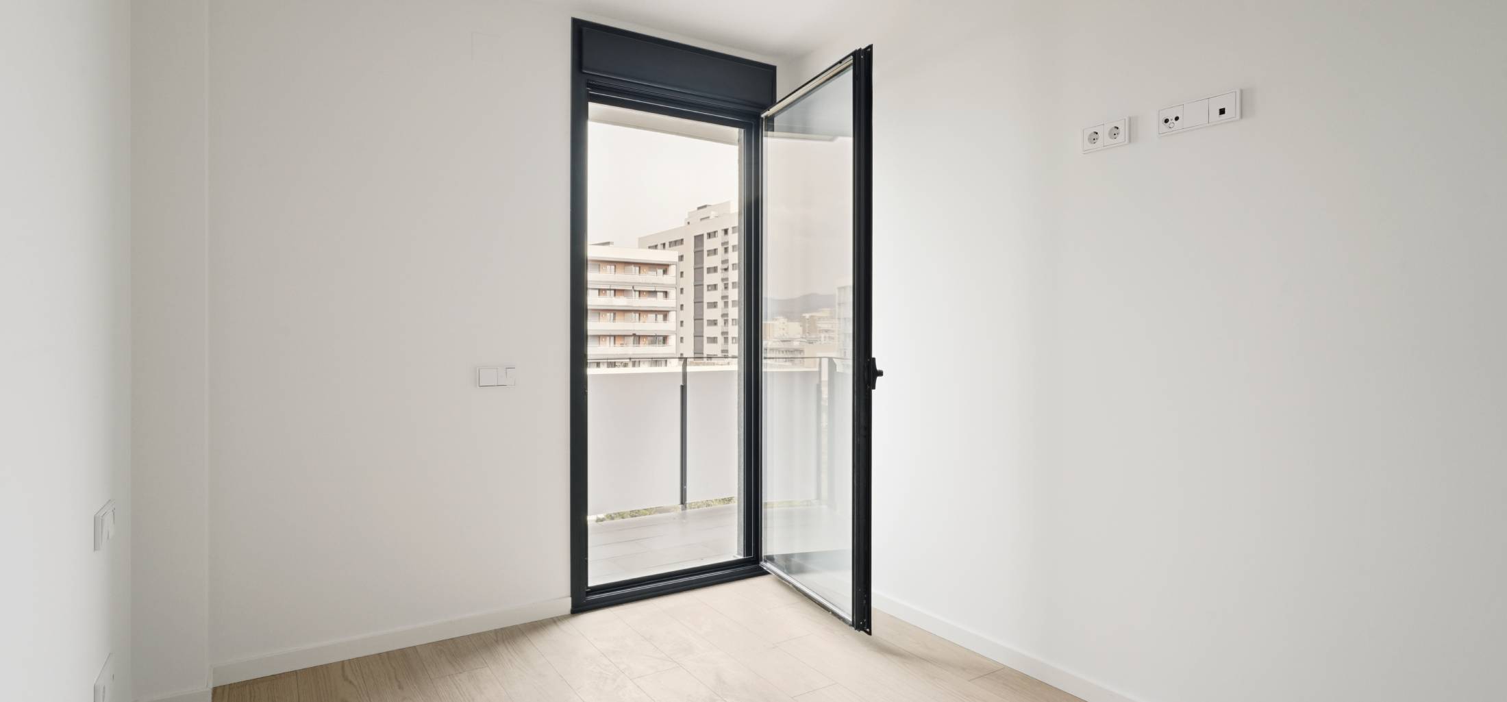 Cama matrimonial | Bialto | Obra Nueva | Badalona