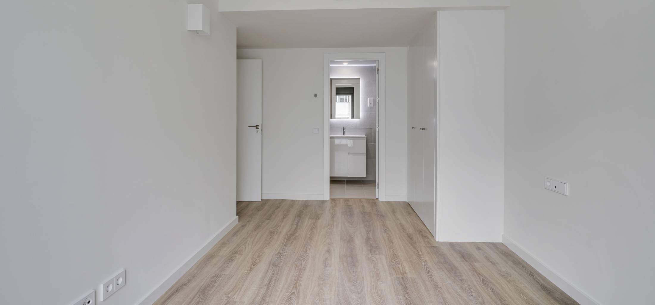 pages/flats/vilabonaplata-barcelona.image_seo.floor_5_portal_F_door_4_7